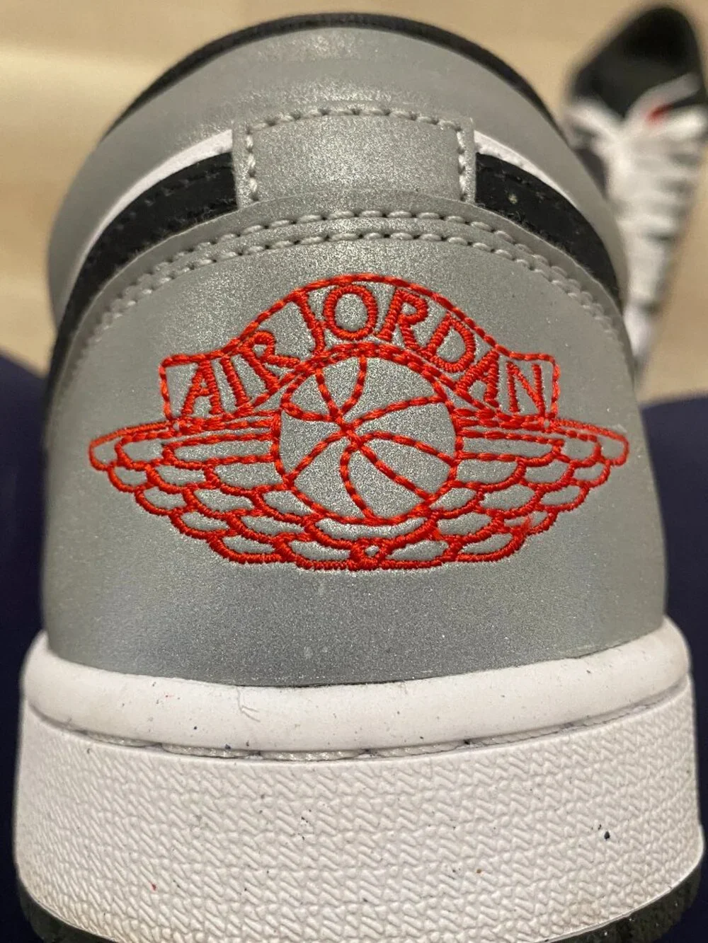 Air Jordan 1 Low SE Matte Silver Men’s 9